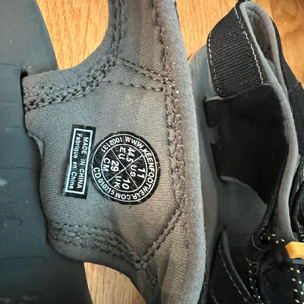 Keen durable black